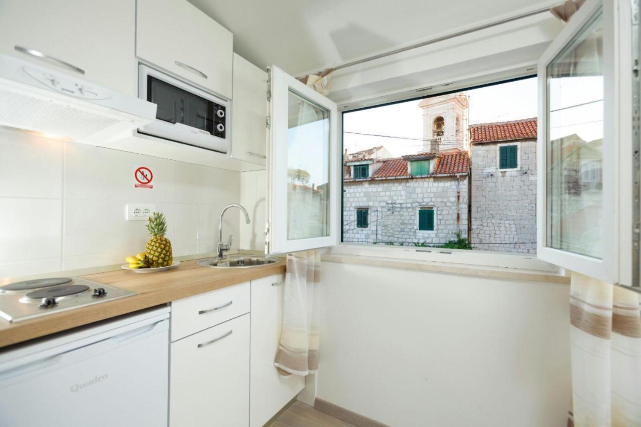 & Libar Apartment *