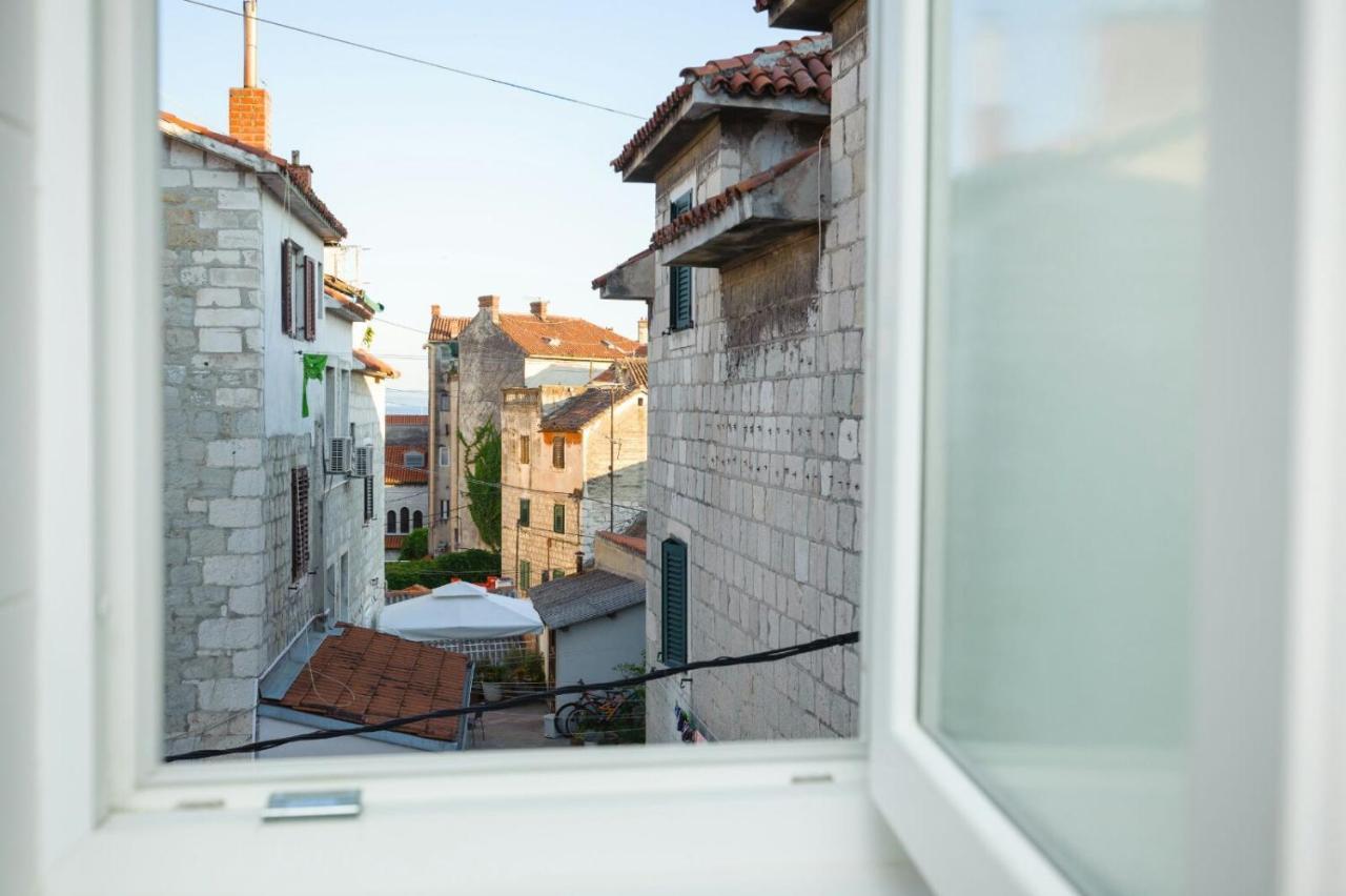 & Libar Apartment *